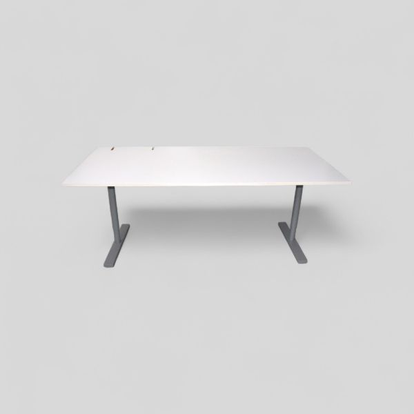 Manuaalisesti korkeussäädettävä työpöytä 180x80 cm - valkoinen / harmaa